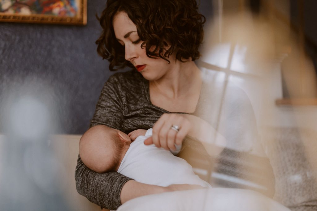 nursing newborn photographer